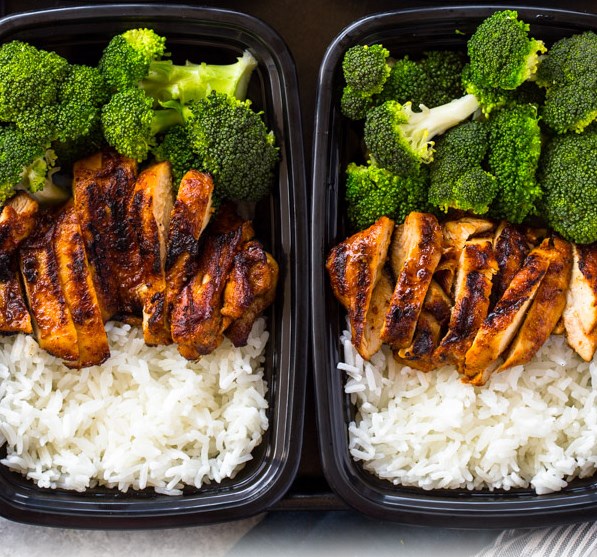 20 MINUTE MEAL-PREP CHICKEN, RICE AND BROCCOLI #healthylunch #lowcalorie