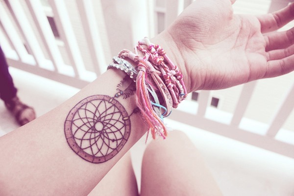 simples_pulso_dreamcatcher_tatuagem