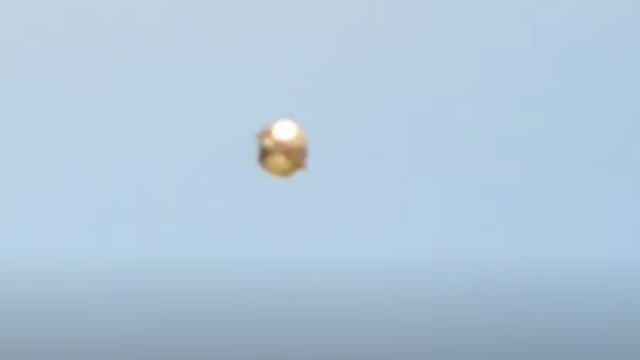 Golden UFO Orbs Filmed Over LA.