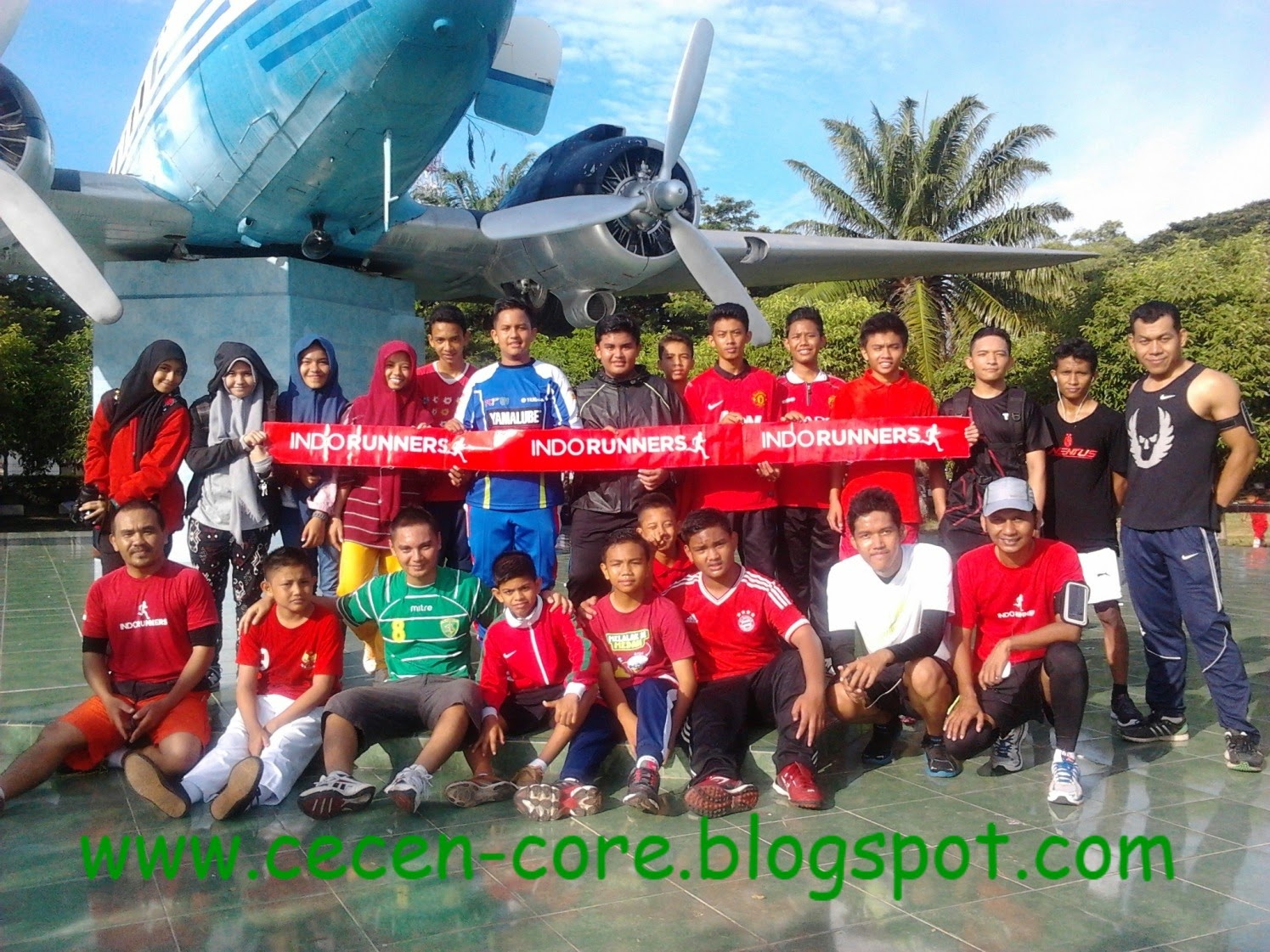 Partisipan #iuRun dan Indo Runners Banda Aceh