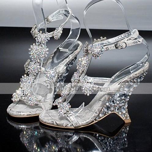 Crystal Wedding Shoes on It Is Not Just Focused On The Crystal Accessories But Rather The