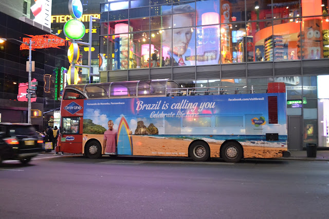 TIMES SQUARE - VENHA PARA O BRASIL!