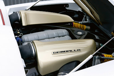 porsche-carrera-gt-mirage-gt-white-gold-edition-engine