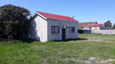 house for sale in Grassy Park on 712sqm plot