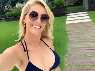 Ana Hickmann toma sol em sua mansão e exibe corpo sarado