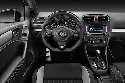 2010 Volkswagen Golf R Interior
