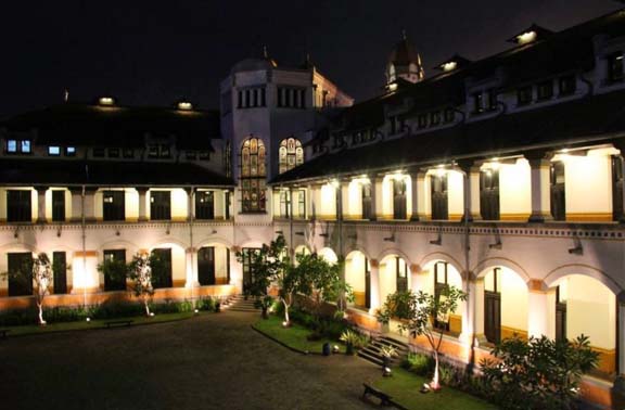 Lawang Sewu Semarang, Benarkah Angker? Ini Sejarahnya!