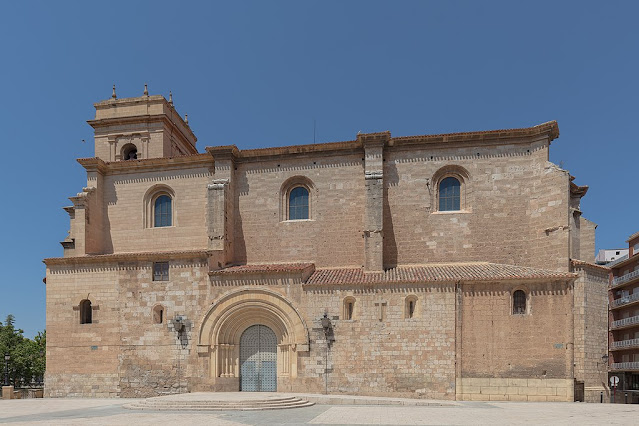 Catedral de San Juan Bautista. Plaza Virgen de los Llanos. Diego Delso. https://commons.wikimedia.org/wiki/File:Catedral_de_San_Juan_Bautista,_Albacete,_Espa%C3%B1a,_2022-07-12,_DD_11.jpg