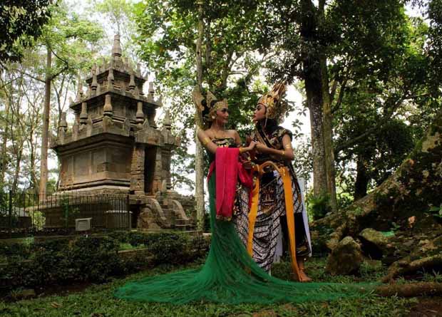 Wisata Budaya dan Sejarah Candi Cangkuang Jawa Barat