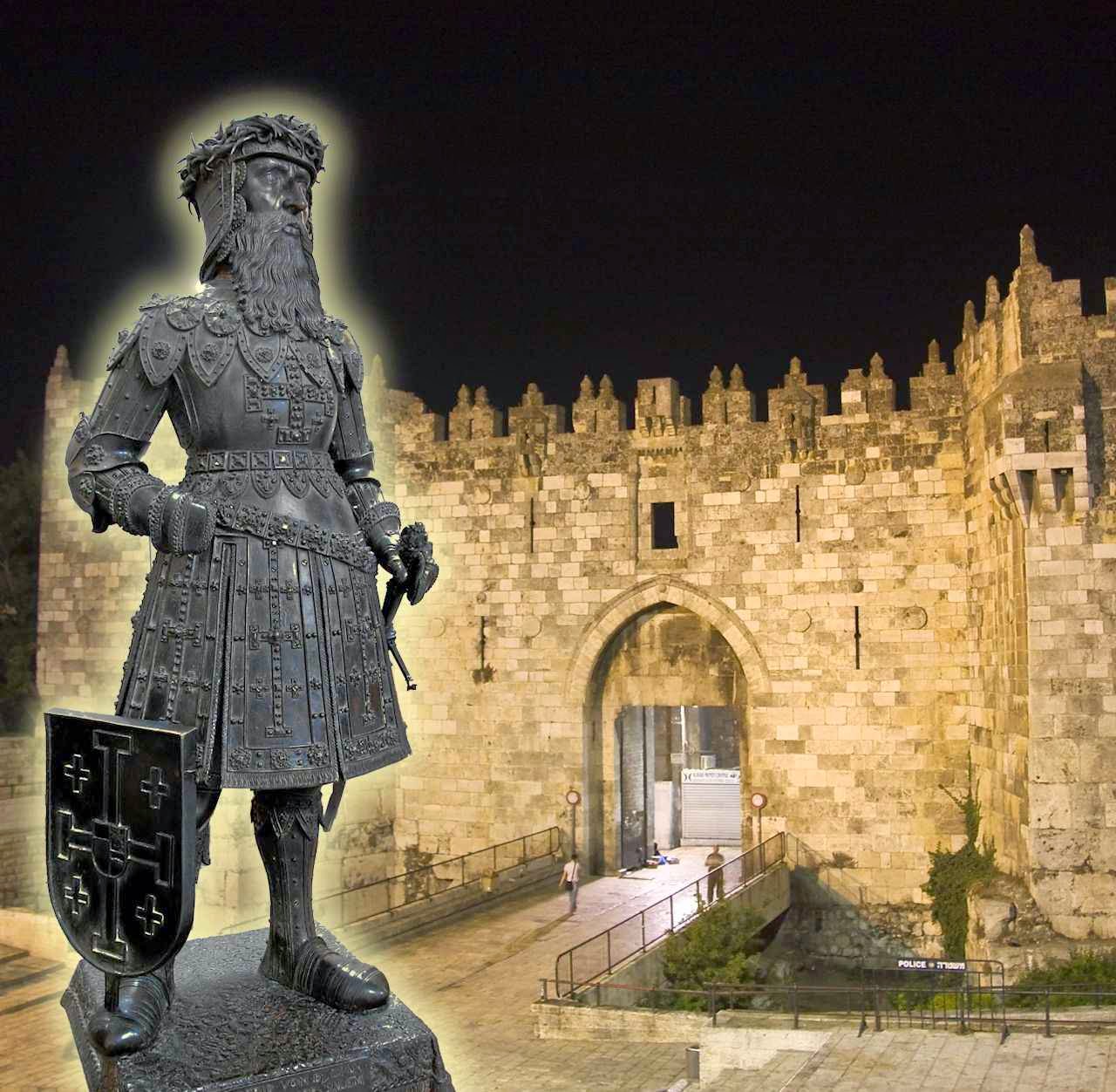 Godofredo de Bouillon. Fundo: Puerta de Damasco em Jerusalém.