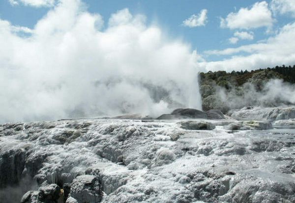 10 Tempat Wisata Terunik di Dunia