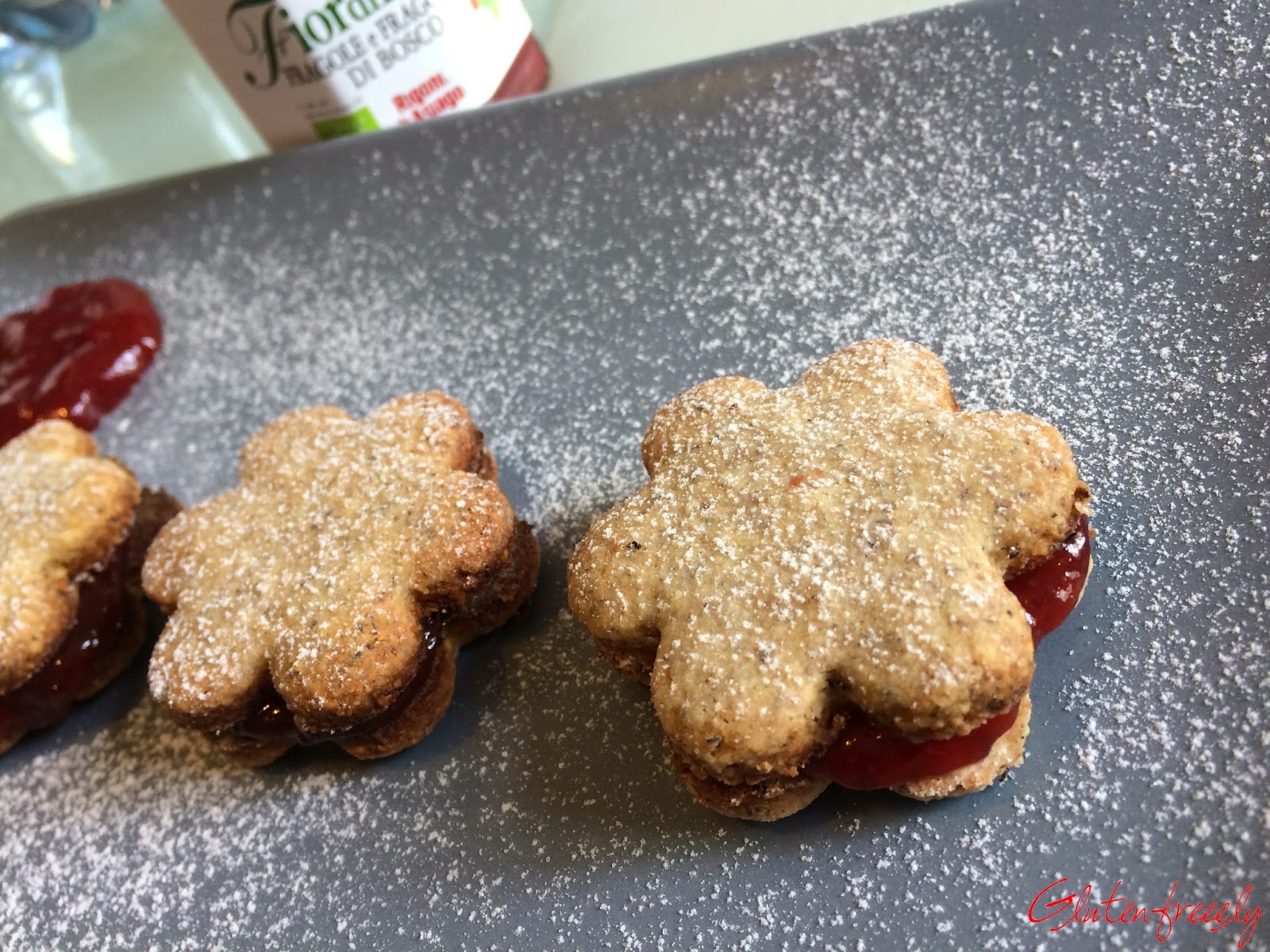 Glutenfreeely: Biscotti di grano saraceno con marmellata ...