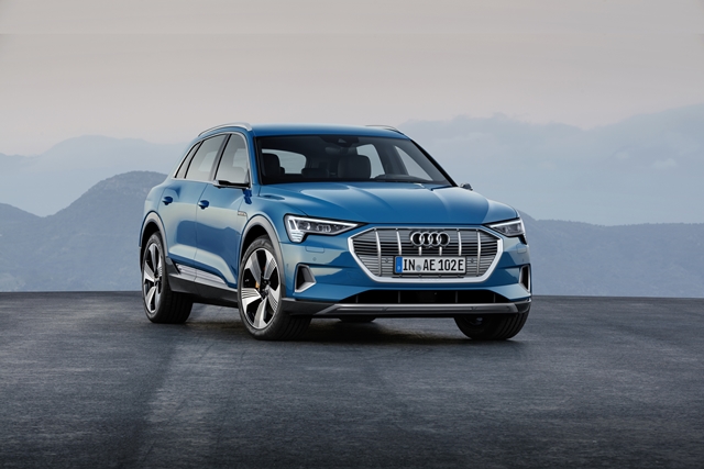SALÃO DO AUTOMÓVEL: Audi apresenta no Salão do Automóvel 2018 a maior renovação tecnológica de seus produtos