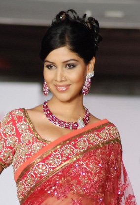 Sakshi Tanwar HD Wallpaper Free Download