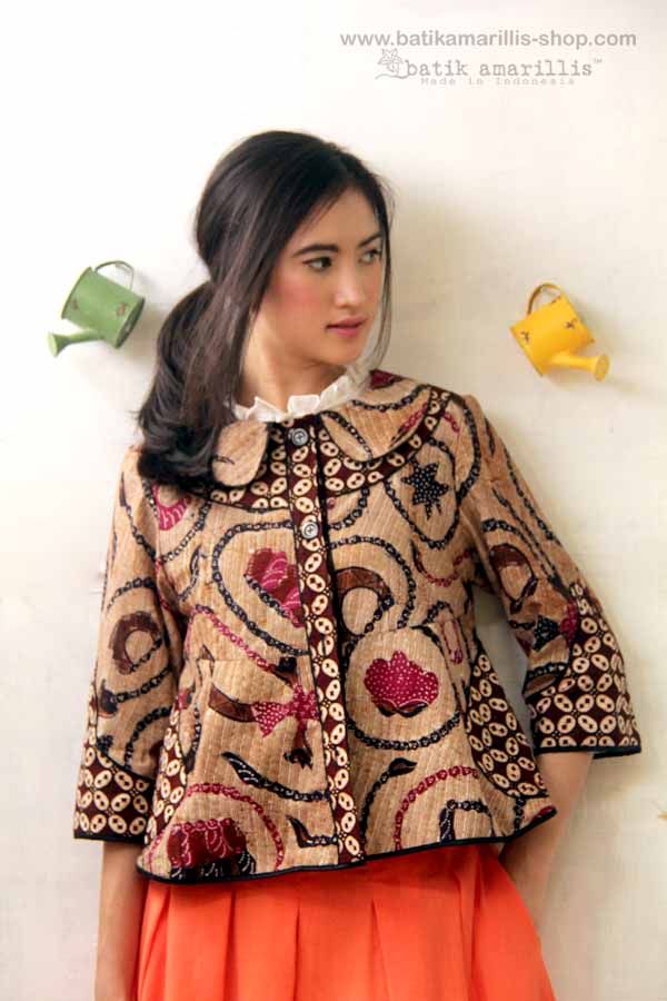  Model  dan Varian Baju  Batik  Modern  Untuk Wanita