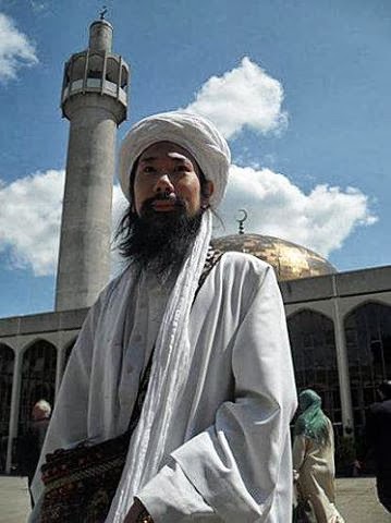 Taki Takazawa Mantan Tukang Tato  Yakuza Jadi Imam  Masjid 