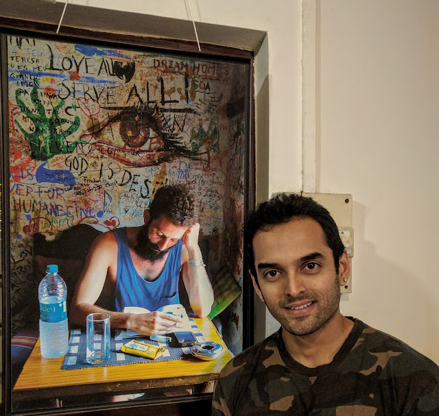 Actor Saurabh Gokhale at Milind Sathe's photography show at Indiaart Gallery (www.indiaart.com)