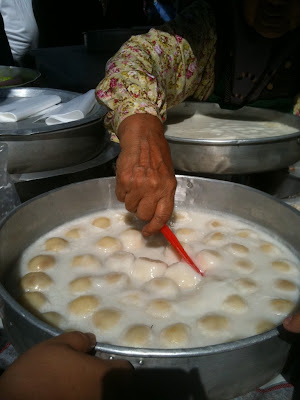 Blog Shabby Chubby: 11 jenis kuih / makanan Kelantan yang 