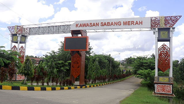 Gapura Kawasan Sabang Merah Sanggau