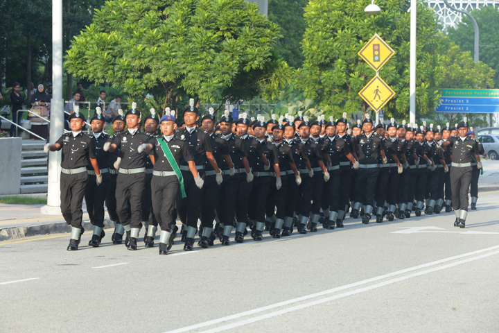 Rujukan Khas Psee Pegawai Imigresen Gred Kp19