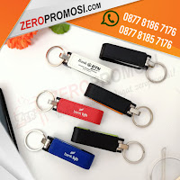 Souvenir Flashdisk Kulit Gantungan Kunci FDLT20 Cetak Logo, Flash Disk Kulit Klasik FDLT20, Full Metal High Speed Flashdisk Memory, Souvenir USB Kulit Lipat FDLT20 Promosi, FDLT20, USB Flash Disk Kulit / Leather [FDLT20], USB Kulit Magnet FDLT20 Untuk Souvenir