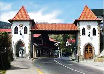 Arco de entrada a la Colonia Tovar