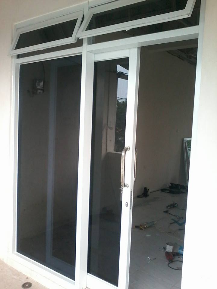 Contoh Pintu Aluminium Kaca Ide Top!