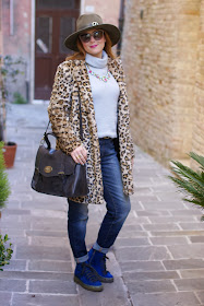 leopard faux fur coat, Ruco Line sneakers, satchel bag, Fashion and Cookies, fashion blogger