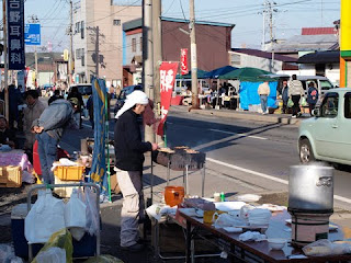 湊山手通り朝市