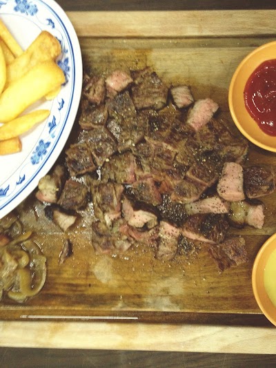 Cause your beef makes me feel like, I've been locked out of heaven, for too longgggg.
