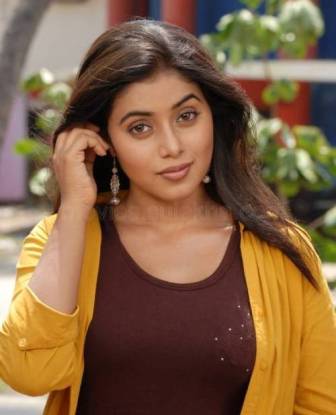 Tamil Actress Poorna Hot Wallpapers Poorna Latest New Photos Pictures Gallery Photoshoot images