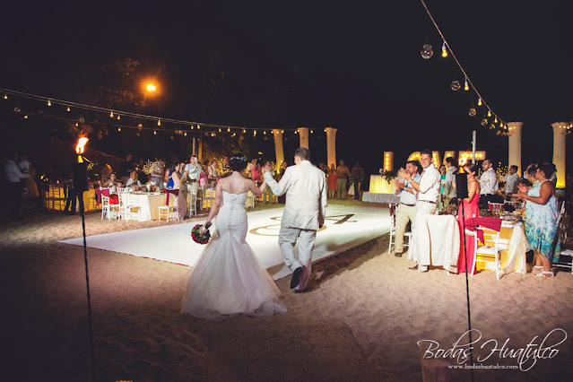 boda en playa, beach wedding, Oaxaca, México, Bodas Huatulco, Wedding Planner