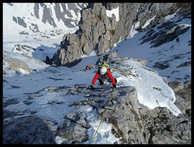 Hacia la cima, terreno interesante