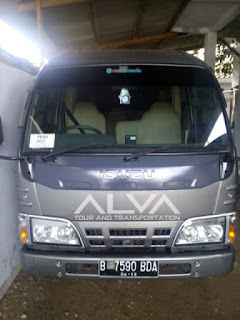 Rental ELF Tangerang Selatan