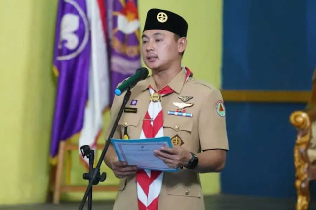 Wakil Bupati Kapuas Hulu Melantik Mabiran dan Pengurus Kwaran Gerakan Pramuka Kecamatan Putussibau Selatan