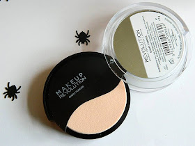 Makeup Revolution Halloween Ghost Powder