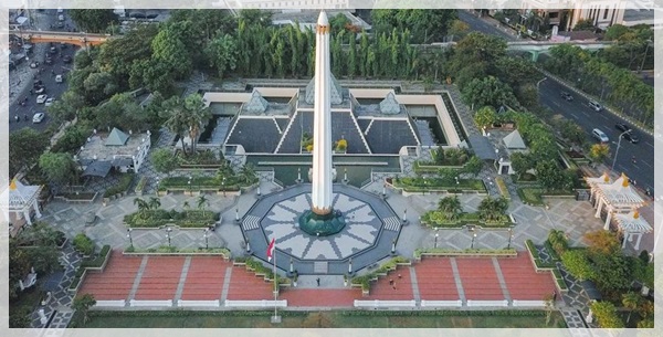 tempat wisata surabaya tugu pahlawan