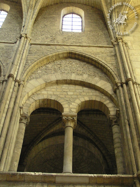 REIMS (51) - Basilique Saint-Remi (XIe-XVe siècles) (Intérieur)