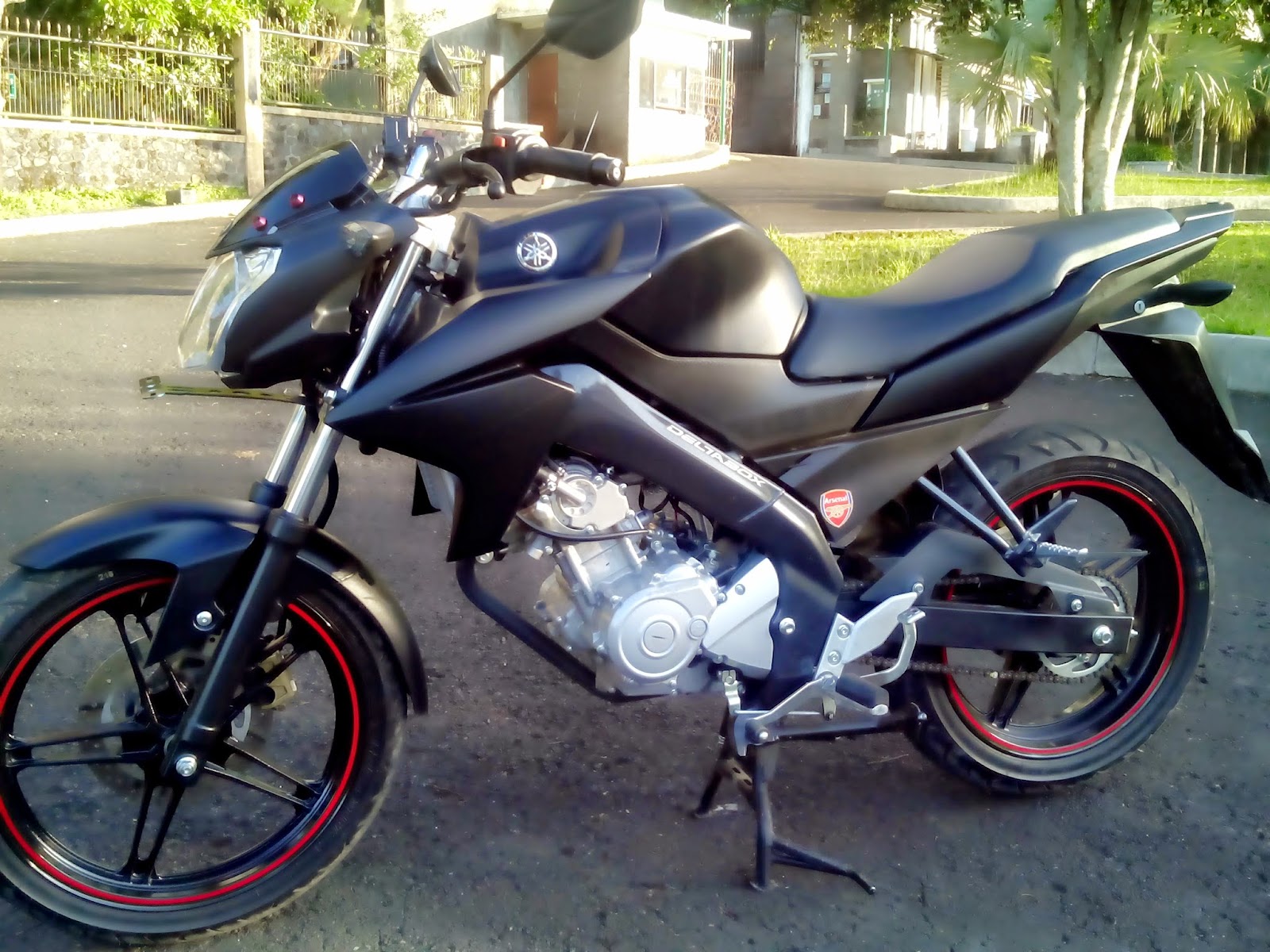 MODIFIKASI SIMPEL NEW VIXION LIGHTING Agung Maryono