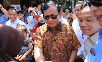 Akan Kuatkan Industri Lokal, Prabowo Kunjungi Kampung Batik Kauman