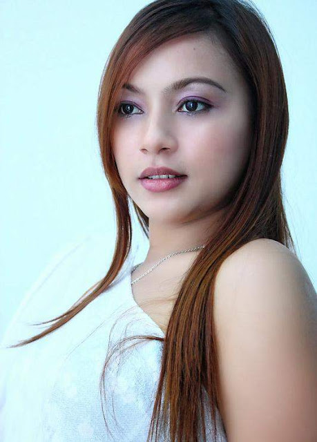 Foto Hot, Gambar Hot, Artis Hot, Model Hot, Model Indo, Model Indonesia, Indo Hot