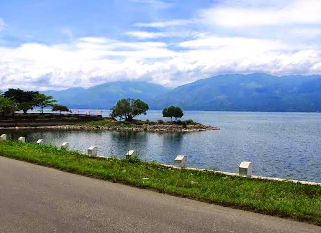 Foto Danau Singkarak Sumatera Barat