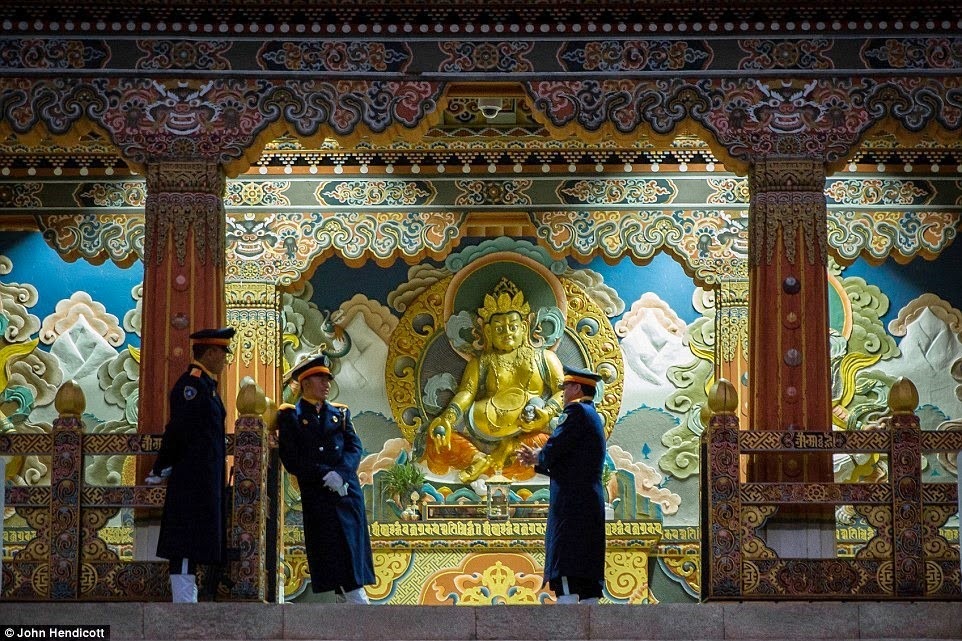 Phóng sự - phóng sự ảnh - Phật giáo thế giới - Người Áo Lam - 006