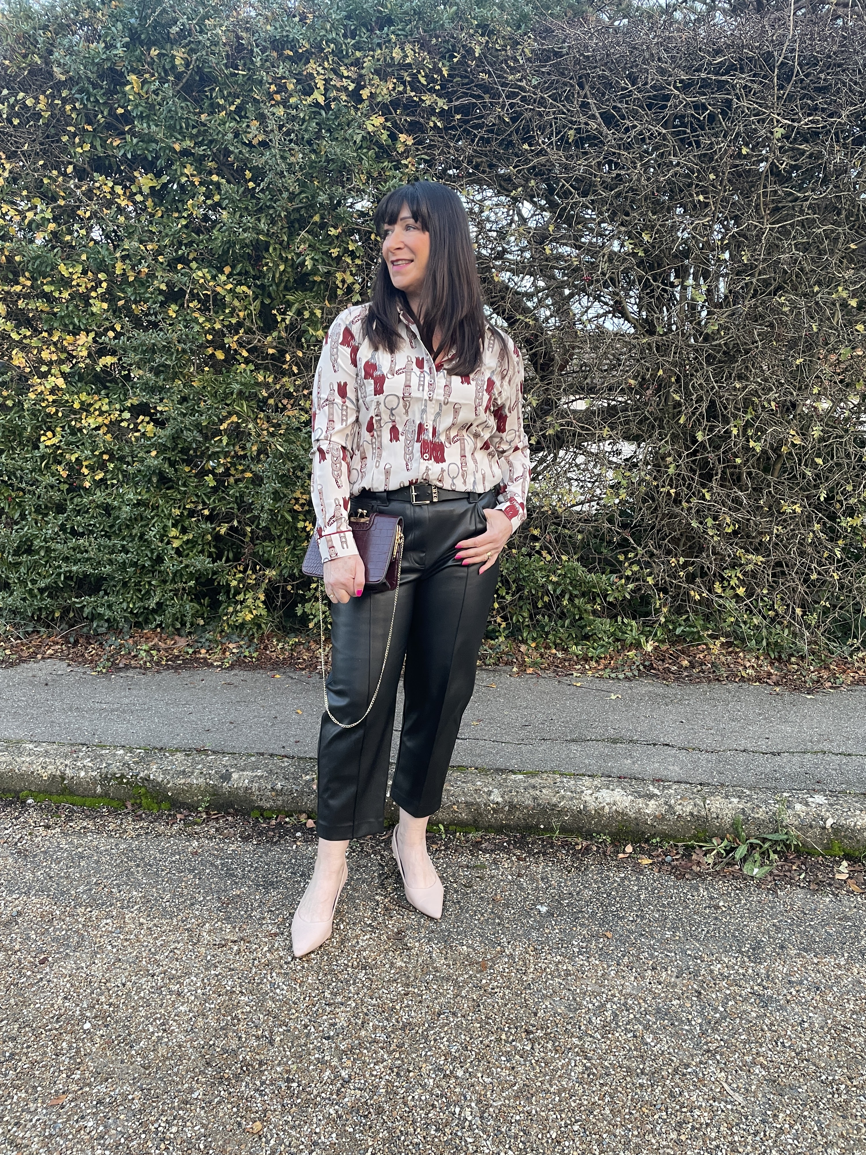 How I wear leather trousers & Fancy Friday linkup - Nancys Fashion