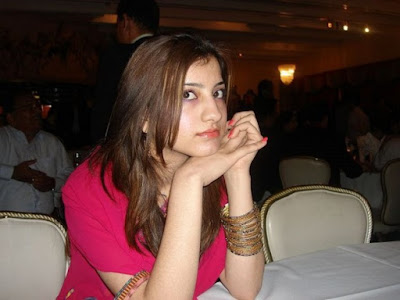 Desi Hot Pakistan Girls Stunning Pictures