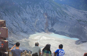 Wisata ke Tangkuban Perahu - Bandung Jawa Barat