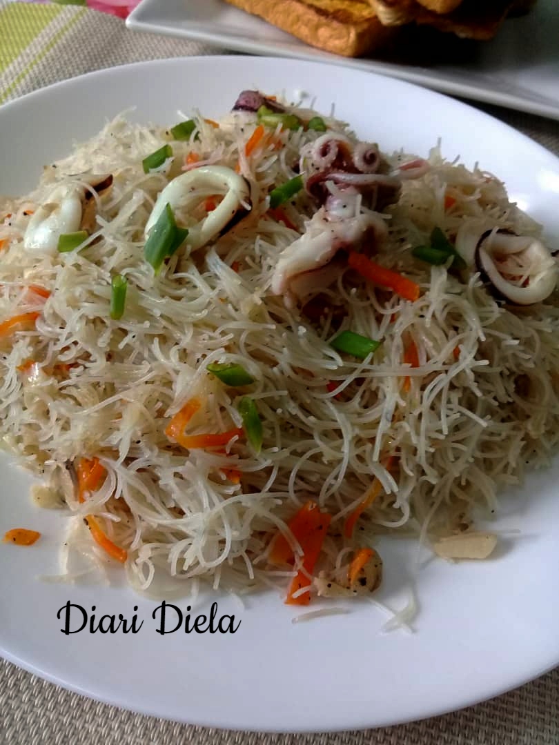 DIARI DIELA: Bihun Goreng Putih