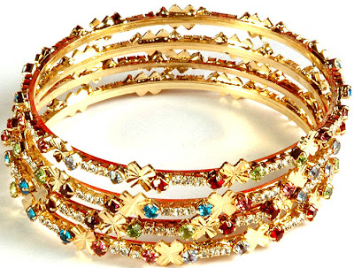 alluring bangle