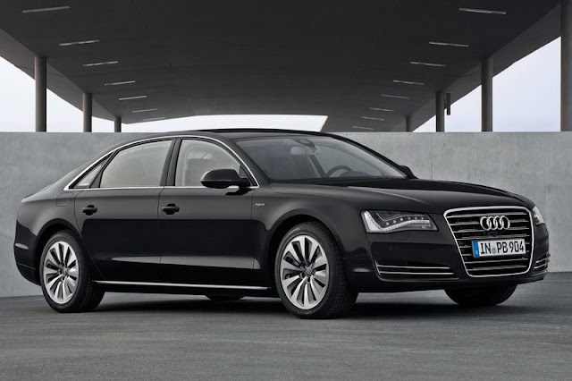 2013 Audi A8 L Sedan Front Exterior