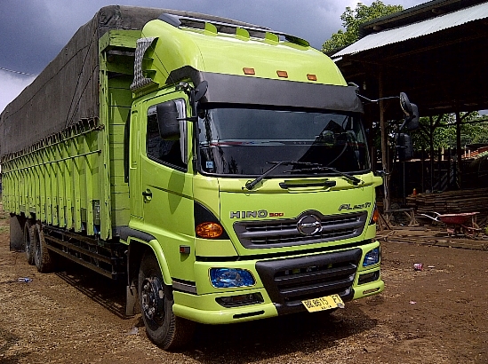 Gambar Foto Truk Hino Modifikasi Inovatif Terbaru 2019